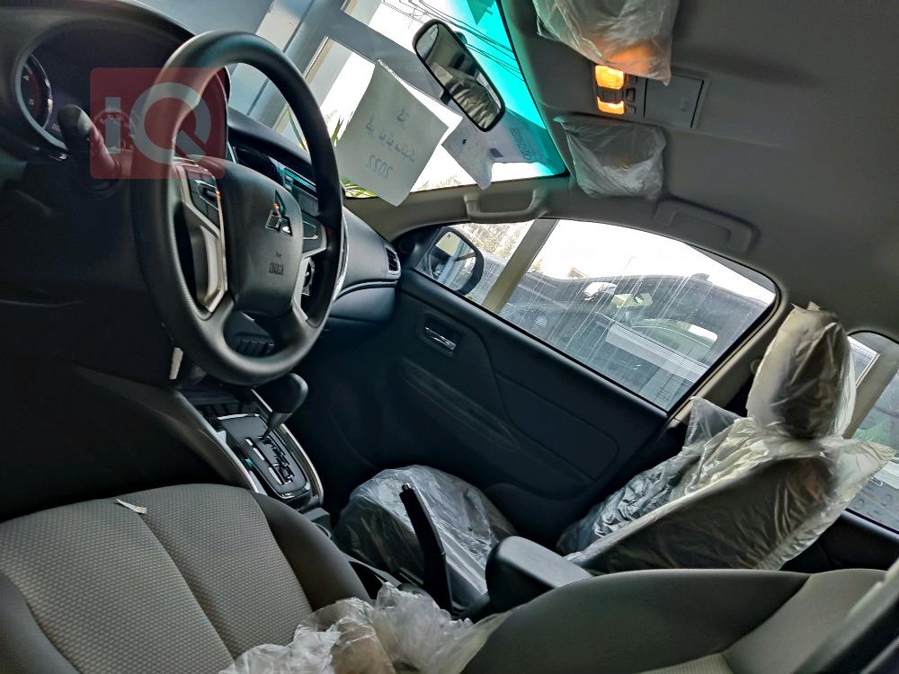 میتسوبیشی L200